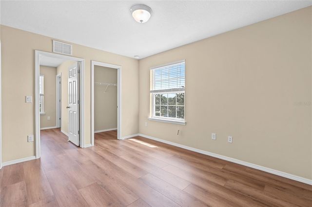 8961 TURNSTONE HAVEN PLACE, Tampa, FL 33619