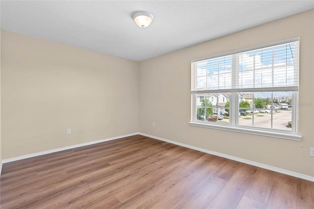 8961 TURNSTONE HAVEN PLACE, Tampa, FL 33619