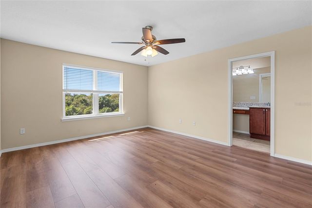 8961 TURNSTONE HAVEN PLACE, Tampa, FL 33619