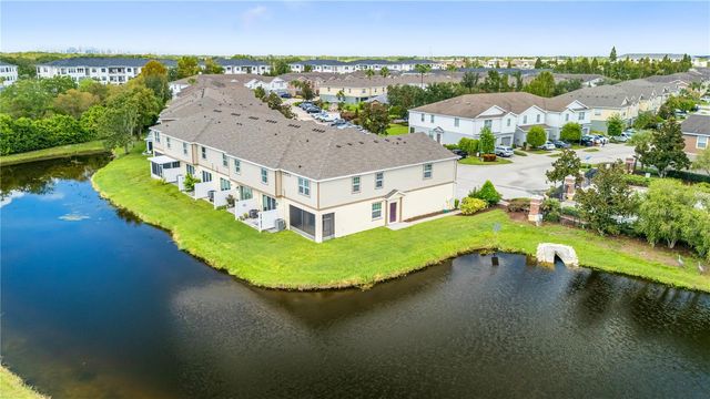 8961 TURNSTONE HAVEN PLACE, Tampa, FL 33619