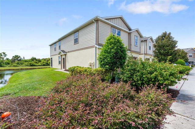 8961 TURNSTONE HAVEN PLACE, Tampa, FL 33619