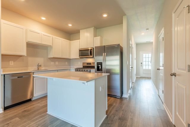 626 Longtail Ln, Lebanon, TN 37090