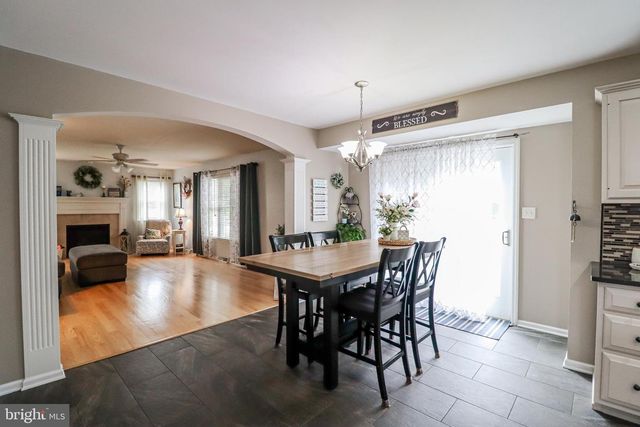 115 ANGELA LN, York, PA 17402