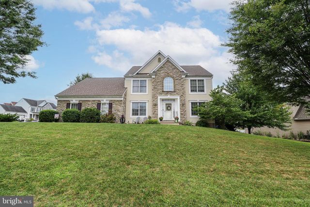 115 ANGELA LN, York, PA 17402