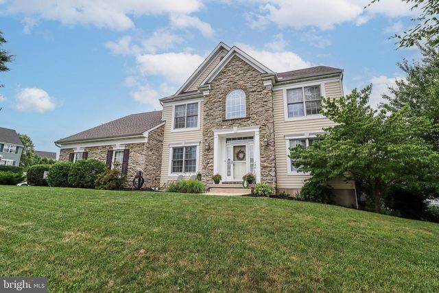 115 ANGELA LN, York, PA 17402