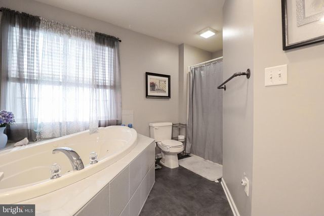 115 ANGELA LN, York, PA 17402