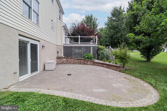 115 ANGELA LN, York, PA 17402
