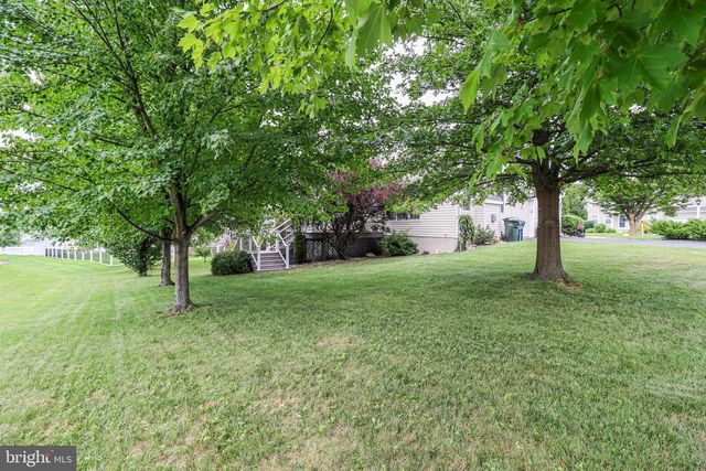 115 ANGELA LN, York, PA 17402