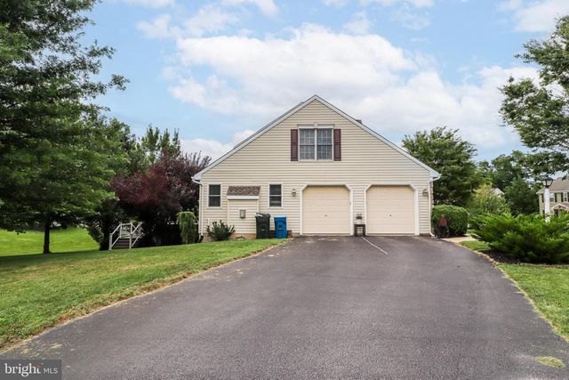 115 ANGELA LN, York, PA 17402