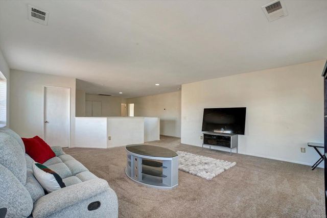 33347 Breighton Wood St, Menifee, CA 92584