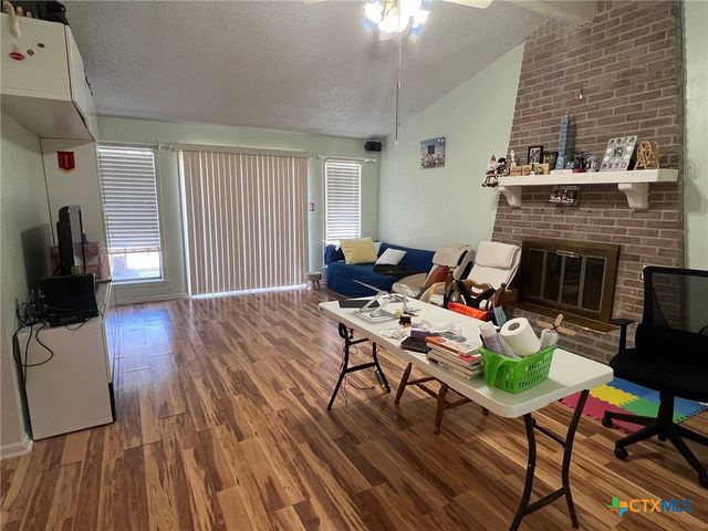 114 Chevy Chase Street, Port Lavaca, TX 77979