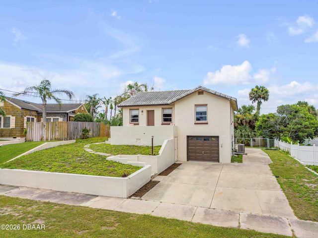 516 Wisteria Road, Daytona Beach, FL 32118