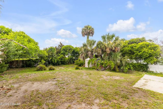 516 Wisteria Road, Daytona Beach, FL 32118