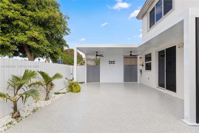 2424 SW 152nd Path, Miami, FL 33185