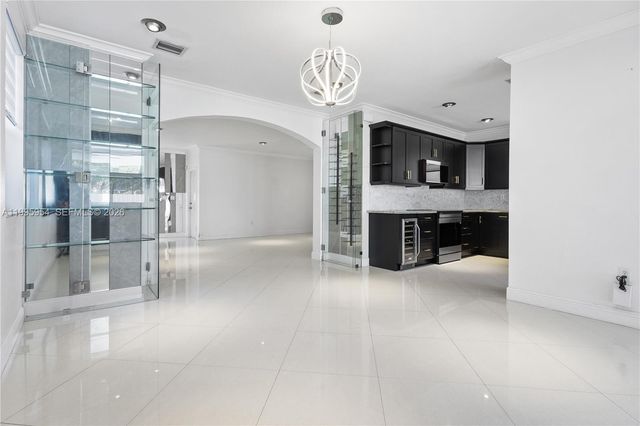 2424 SW 152nd Path, Miami, FL 33185