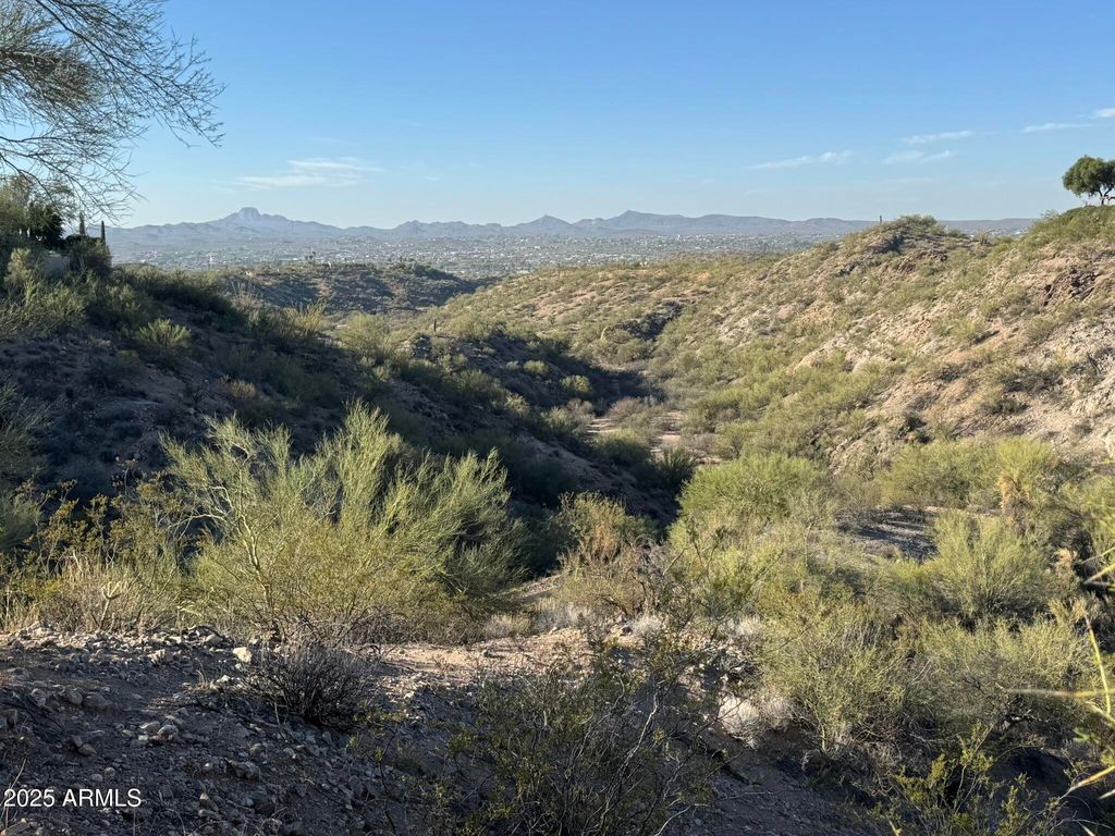 38000 S Blue Tank Trail -, Wickenburg, AZ 85390 — exterior