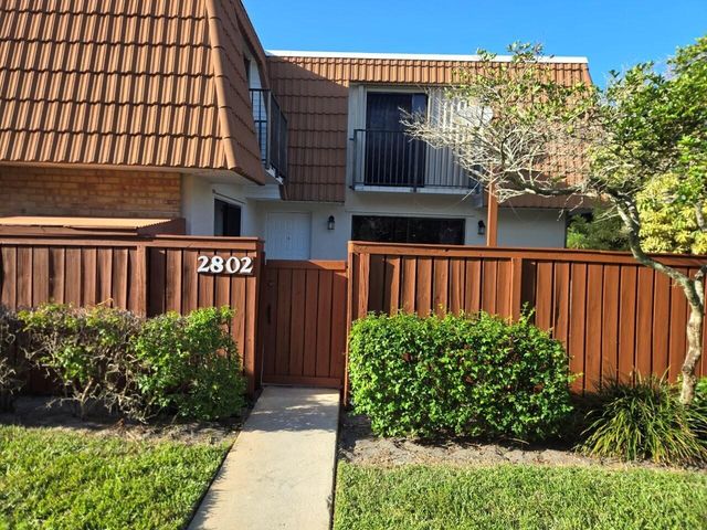 2802 SW 12th Street, Deerfield Beach, FL 33442