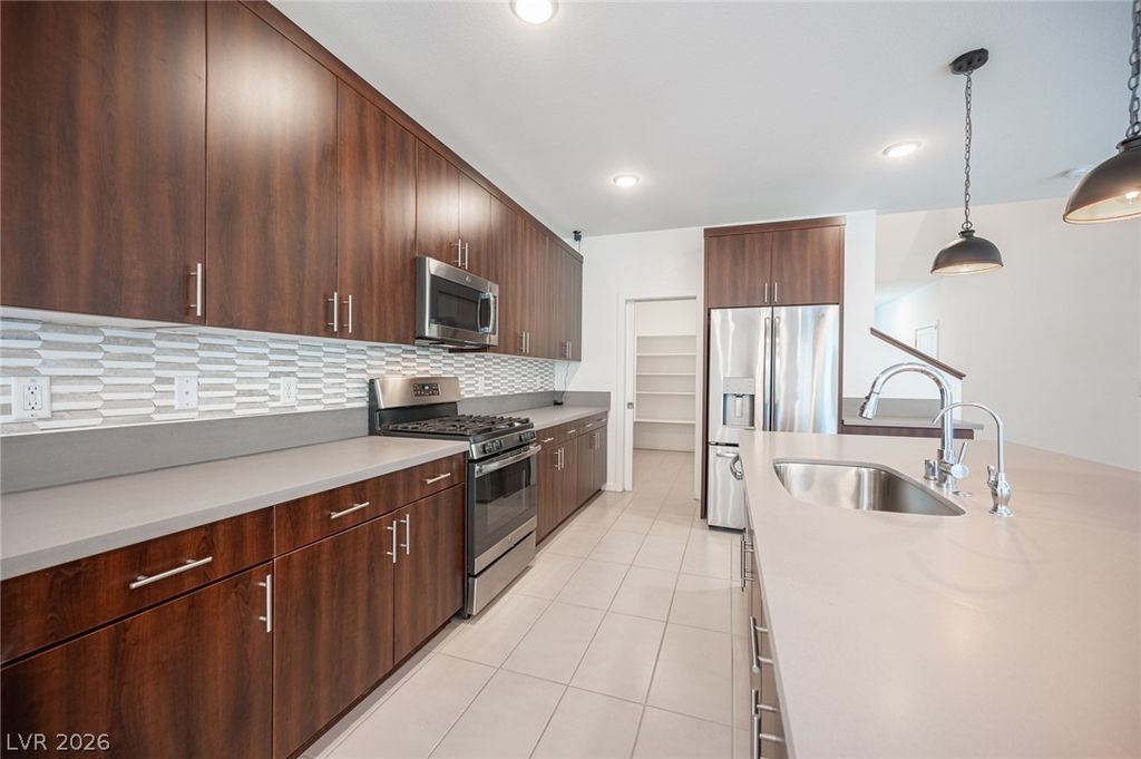 524 Grand Cascade Place, North Las Vegas, NV 89084 — photo 3