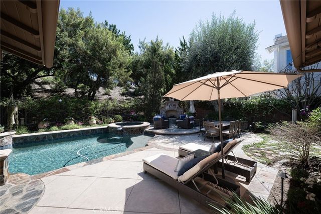 24 Scarlet Maple, Ladera Ranch, CA 92694