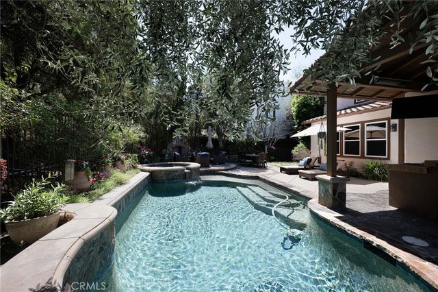 24 Scarlet Maple, Ladera Ranch, CA 92694