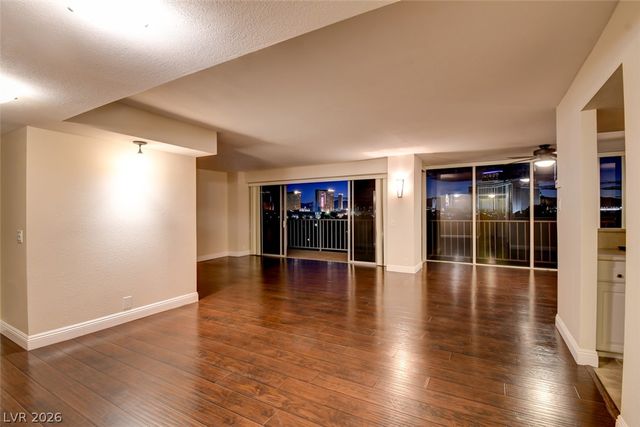 3111 Bel Air Drive 8E, Las Vegas, NV 89109