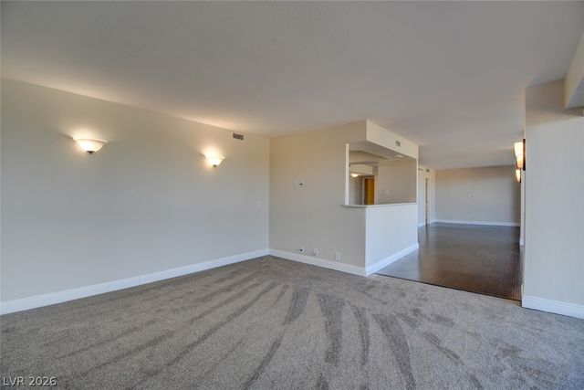 3111 Bel Air Drive 8E, Las Vegas, NV 89109