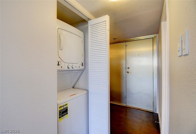 3111 Bel Air Drive 8E, Las Vegas, NV 89109