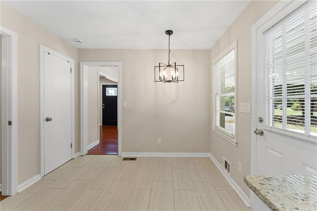 951 Cherokee Trail SE, Smyrna, GA 30080