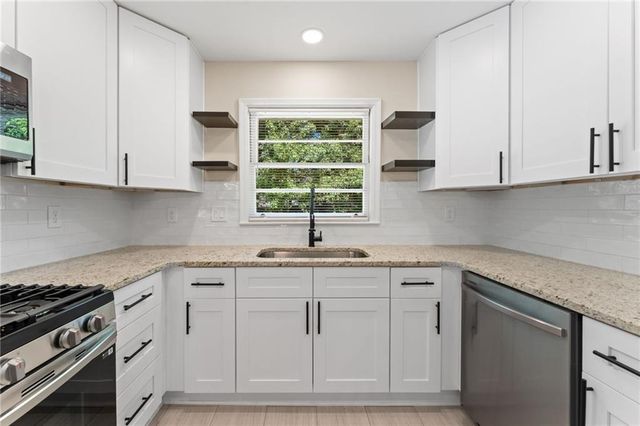 951 Cherokee Trail SE, Smyrna, GA 30080