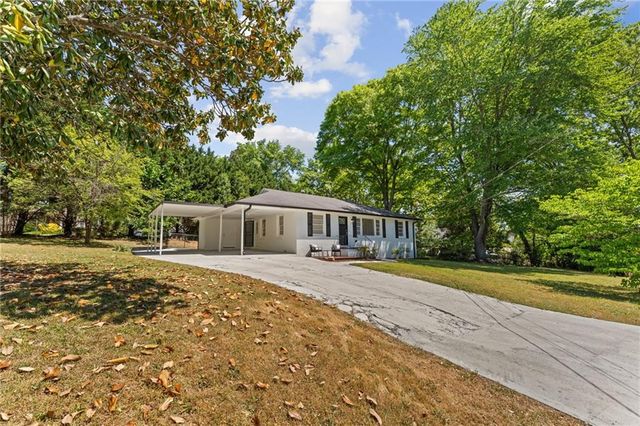 951 Cherokee Trail SE, Smyrna, GA 30080