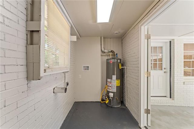 951 Cherokee Trail SE, Smyrna, GA 30080