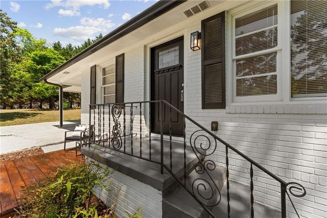 951 Cherokee Trail SE, Smyrna, GA 30080