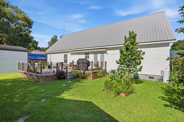 116 Sparrow Street, Bonneau, SC 29431