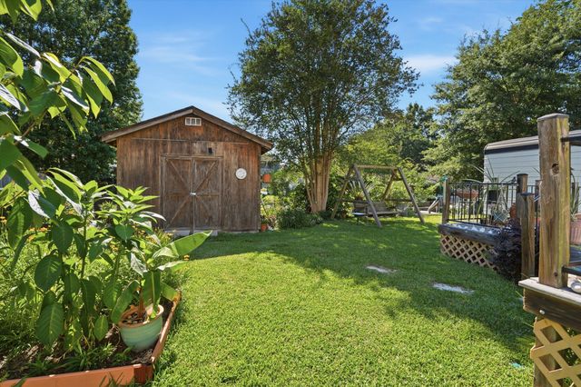 116 Sparrow Street, Bonneau, SC 29431