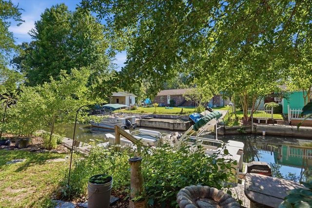 116 Sparrow Street, Bonneau, SC 29431
