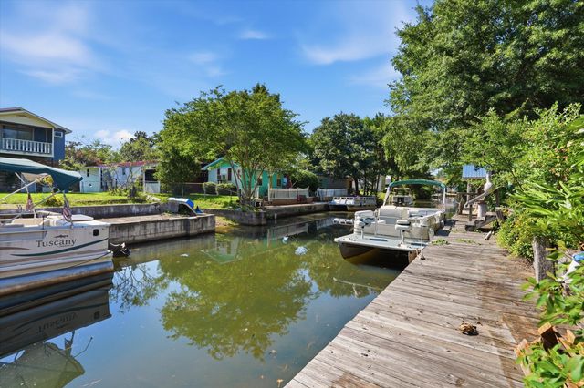116 Sparrow Street, Bonneau, SC 29431