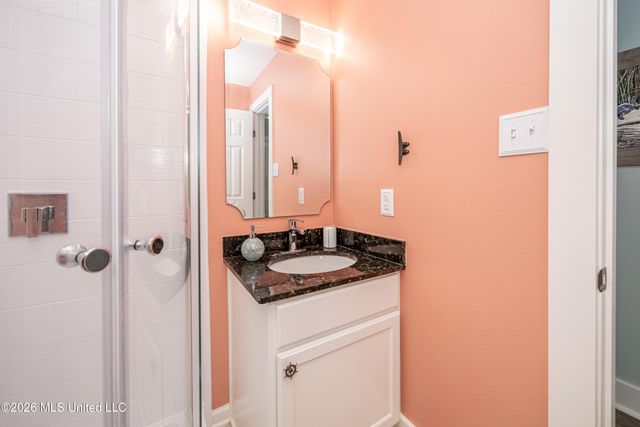 2421 Beachview Drive, H08, Ocean Springs, MS 39564