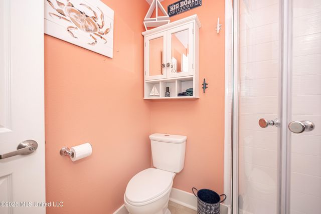 2421 Beachview Drive, H08, Ocean Springs, MS 39564