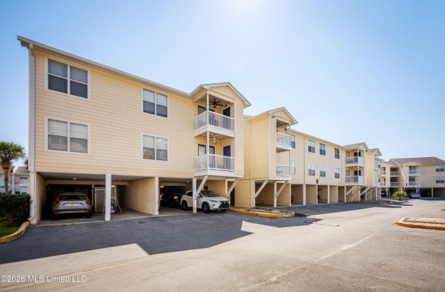 2421 Beachview Drive, H08, Ocean Springs, MS 39564