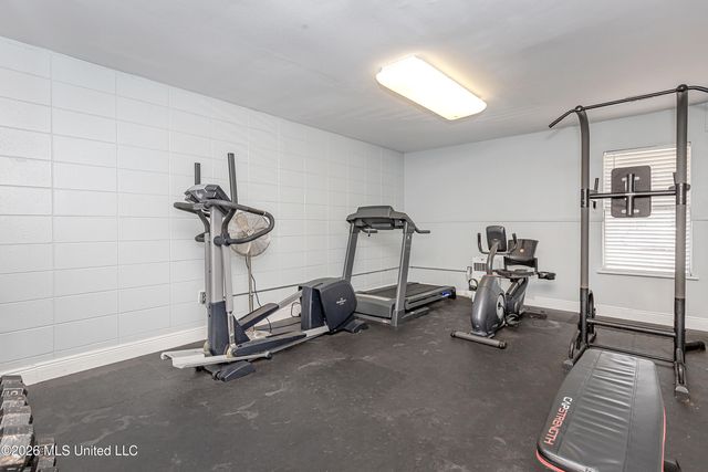 2421 Beachview Drive, H08, Ocean Springs, MS 39564