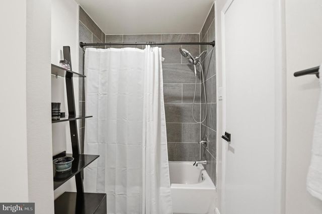 814 SEAL HARBOUR, Pasadena, MD 21122