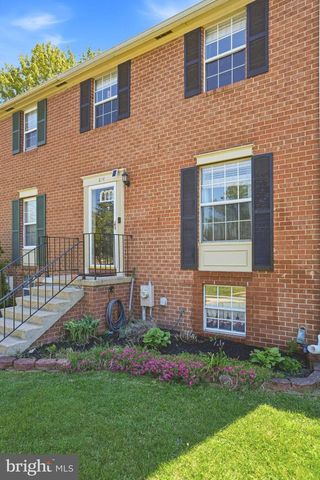 814 SEAL HARBOUR, Pasadena, MD 21122