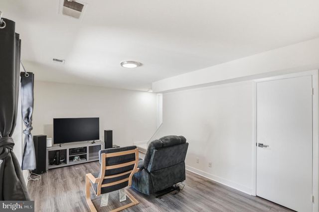 814 SEAL HARBOUR, Pasadena, MD 21122