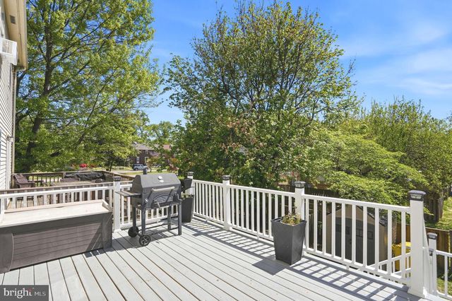 814 SEAL HARBOUR, Pasadena, MD 21122