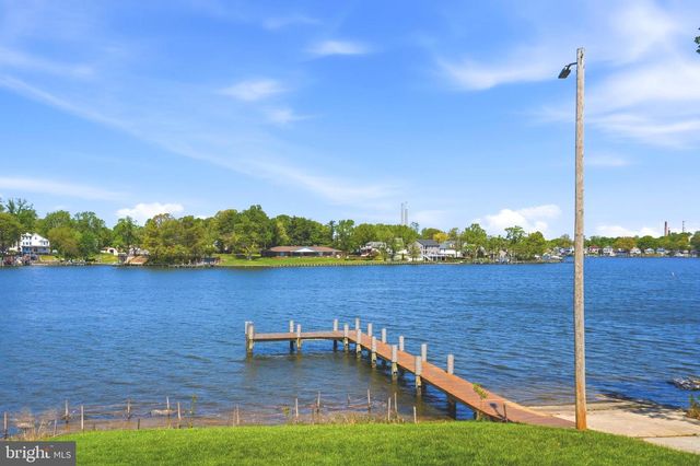814 SEAL HARBOUR, Pasadena, MD 21122