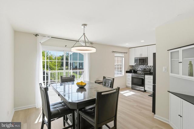 814 SEAL HARBOUR, Pasadena, MD 21122