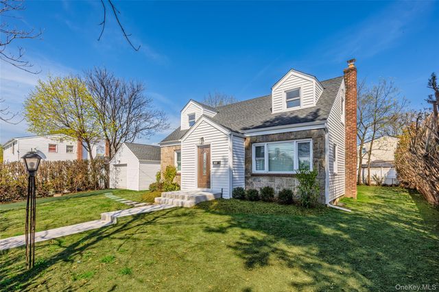 266 Covert Street, Westbury, NY 11590