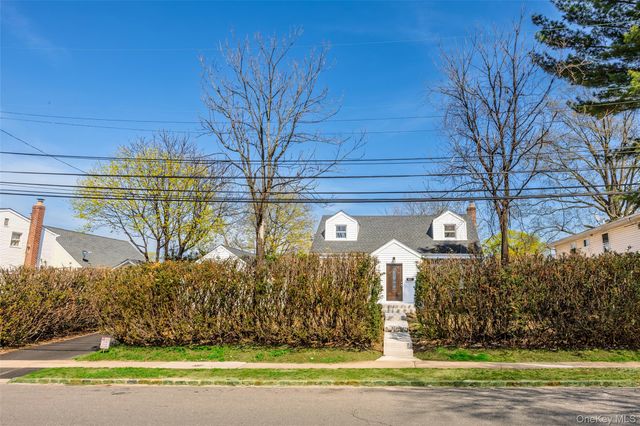 266 Covert Street, Westbury, NY 11590