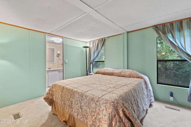 2773 Pirate Lane SW, Supply, NC 28462