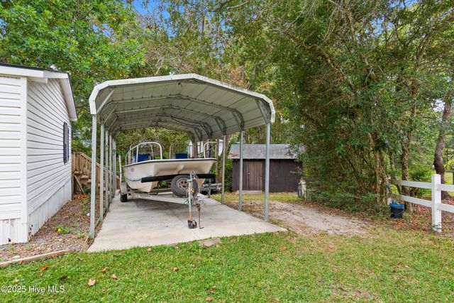 2773 Pirate Lane SW, Supply, NC 28462